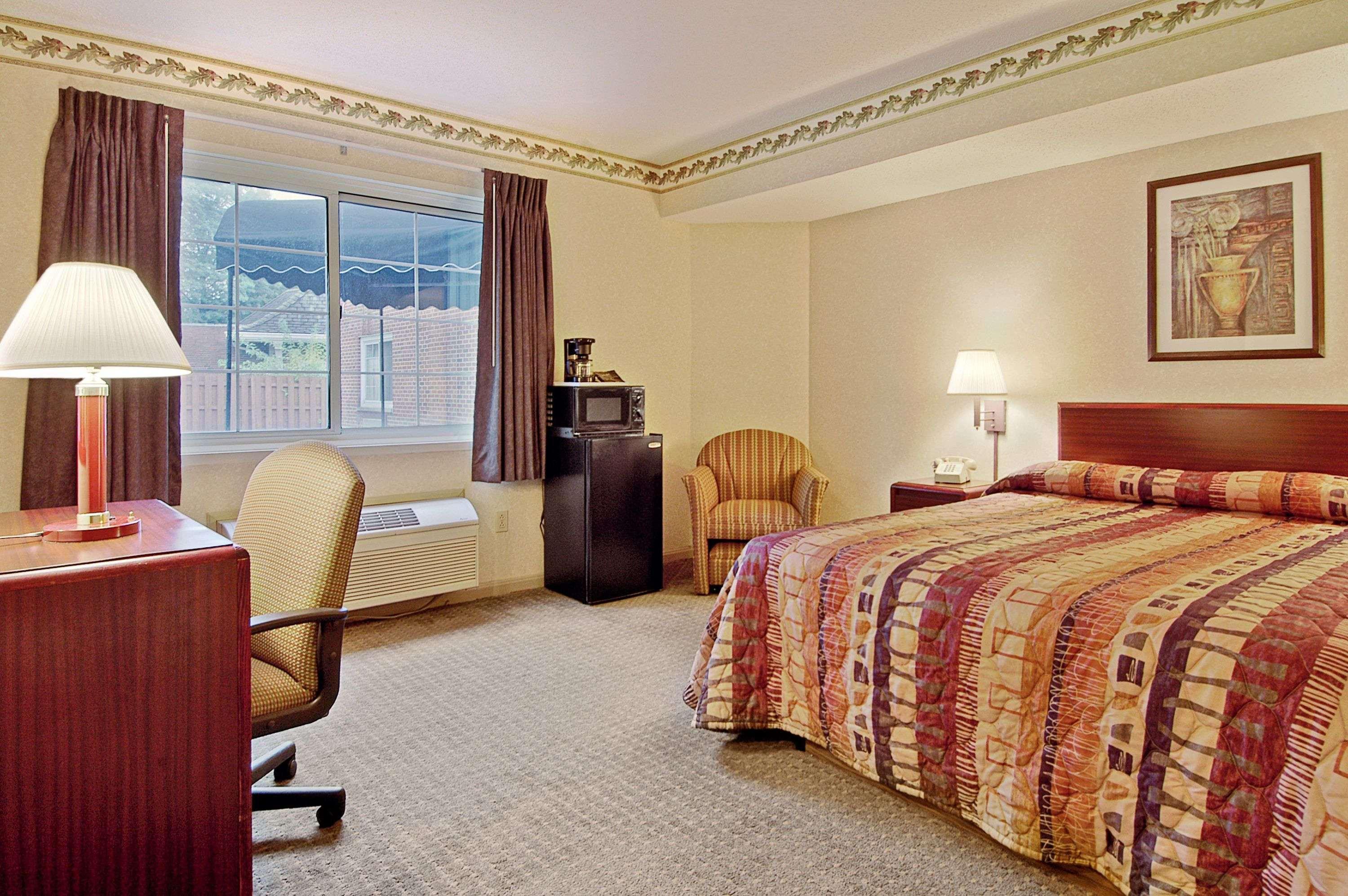 Days Inn By Wyndham Cleveland לייקווד מראה חיצוני תמונה